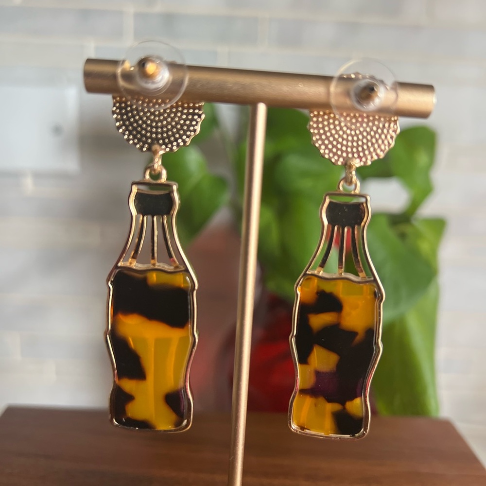 Final Sale ❤️ SugarFix Earrings NWT - Picture 3 of 4